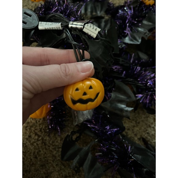 Halloween string of lights - Picture 2 of 3